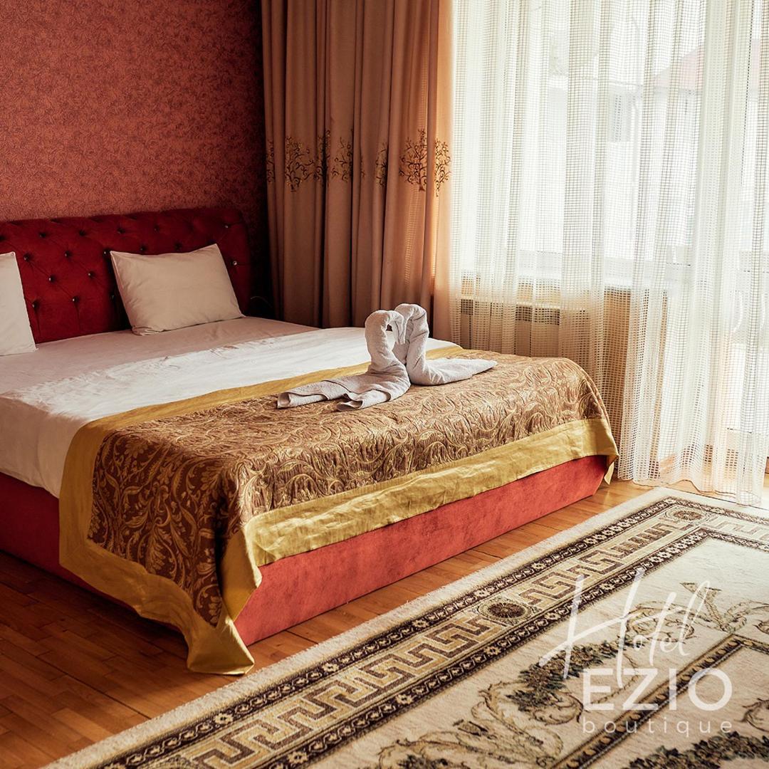Ezio Hotel Codru Luaran gambar